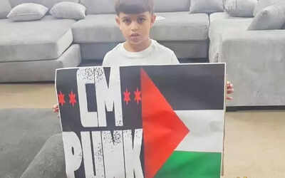 Fans accuse WWE of confiscating CM Punk-Palestine sign during RAW broadcast