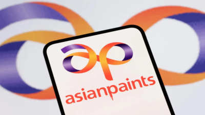 Reliance Industries trims 3.64% stake in Asian Paints, SBI MF buys for Rs 7,703 crore, Siddhant Commercials shareholding drops to 1.26%
