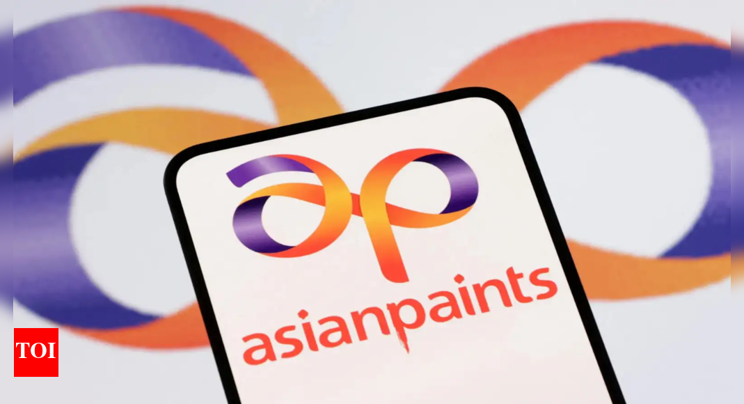Reliance Industries trims 3.64% stake in Asian Paints, SBI MF buys for Rs 7,703 crore, Siddhant Commercials shareholding drops to 1.26%
