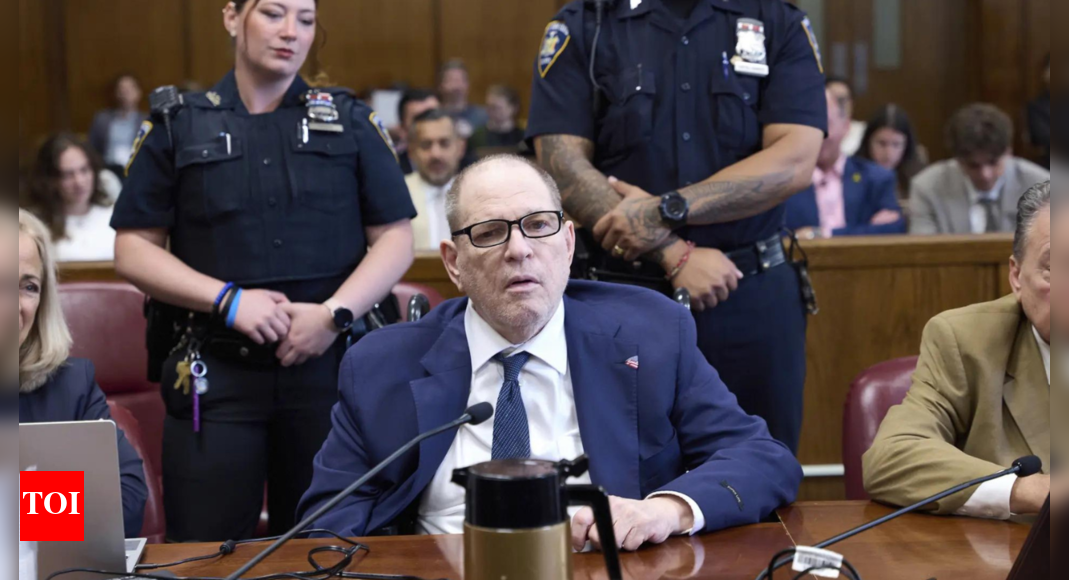 Harvey Weinstein rape charge: New York judge declares mistrial after jury feud