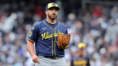Aaron Civale’s trade request triggers sharp response from Brewers manager after bullpen role decision