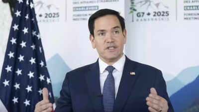  US distances itself from Israeli strikes on Tehran; warns Iran against retaliation