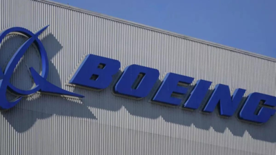  Boeing crash jolts stock ahead of Paris show