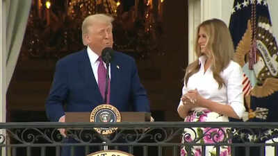  Donald Trump praises first lady Melania after revenge porn law passes; watch video
