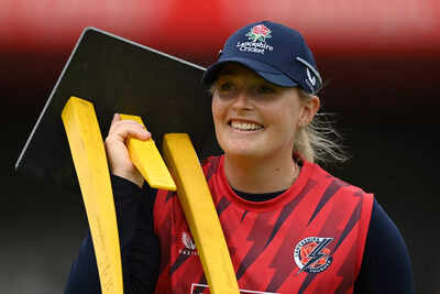  Sophie Ecclestone returns; England announce women's squad for T20I series against India