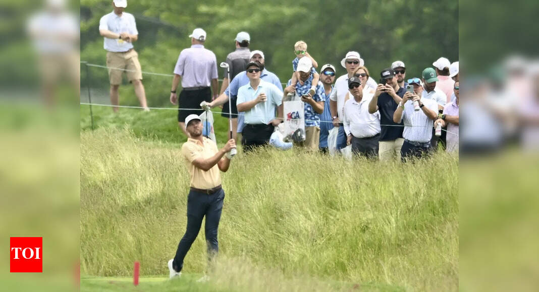 US Open golf: Sam Burns fires 65 to grab lead at Oakmont