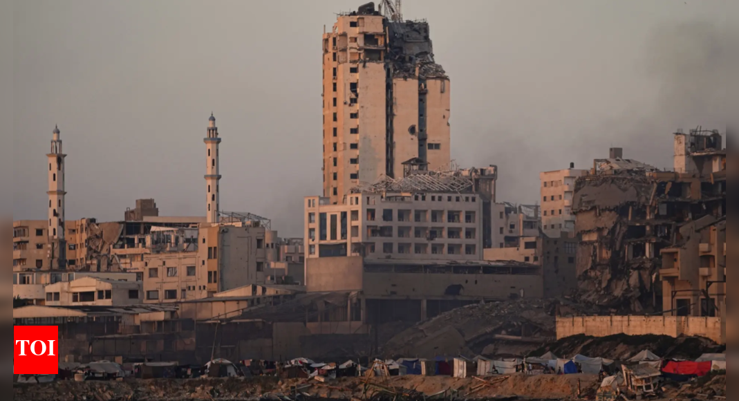Israel attacks Gaza: 27 killed overnight - 16 in strikes, 11 in civilian shootings