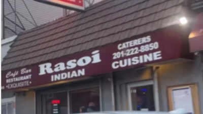 Indian YouTuber reveals the 'Chandni Chowk of America' and netizens can't keep calm