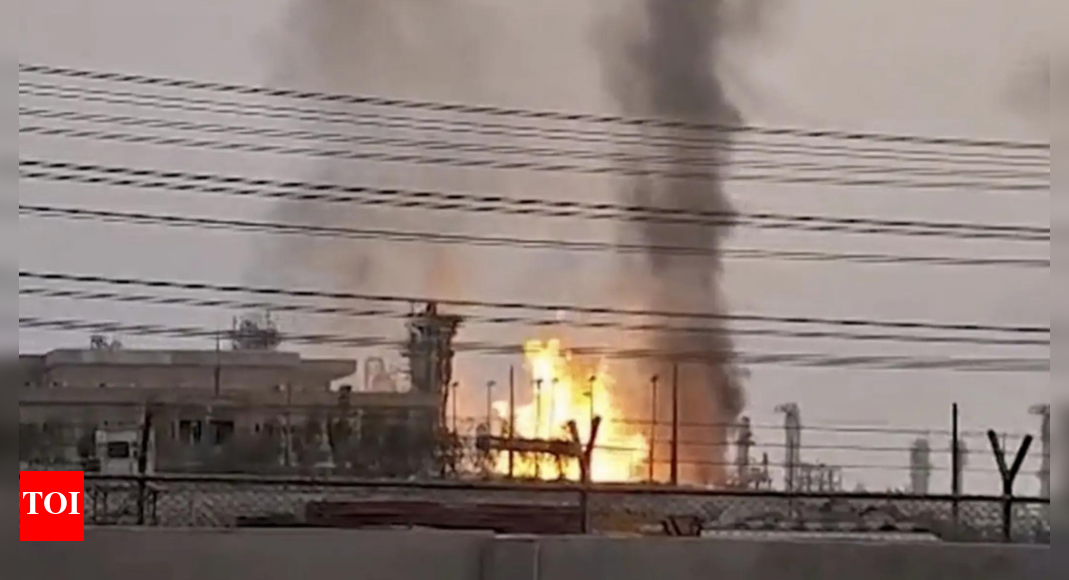 Refinery at Iran's giant gas field struck