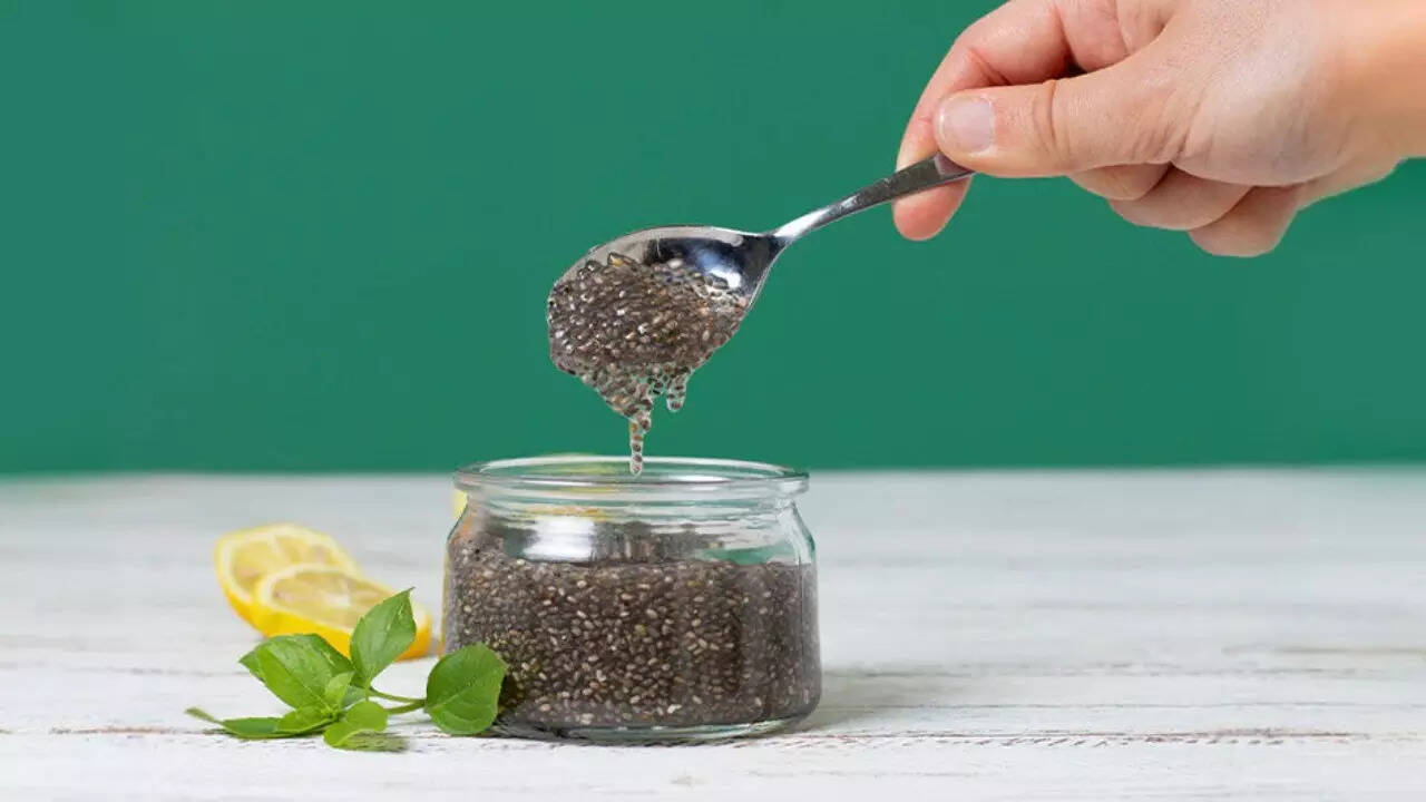 Chia seeds for skin: 7 homemade chia seed face masks for 'glowing skin  goals' - Times of India