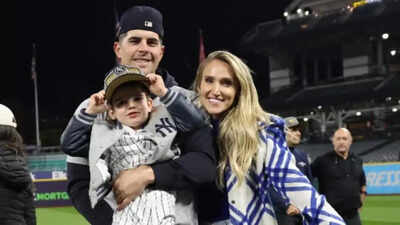 Ashley Rodon shares touching note and sweetest Father’s Day photos of Carlos Rodon with his kids