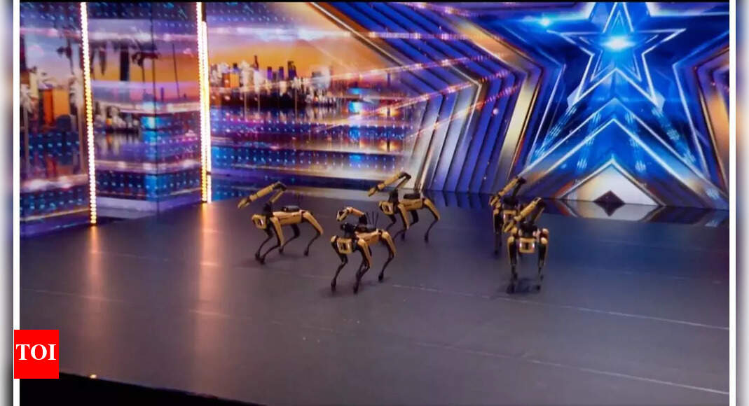 ชม: หุ่นยนต์ Boston Dynamics เต้นใน America's Got Talent แต่ต้องล้มกลางเวที