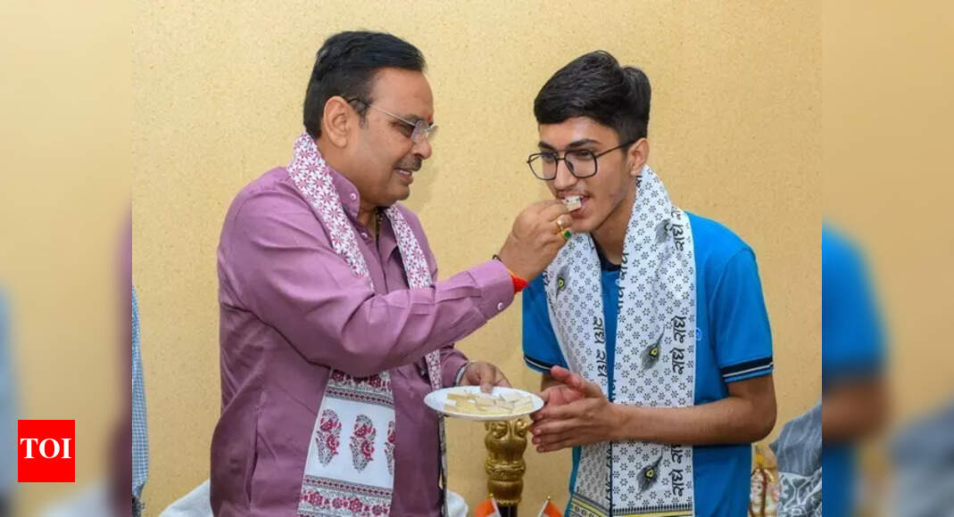 NEET UG 2025 topper Mahesh Kumar: 8 things every aspirant can learn from him – Times of India NEET UG 2025 topper Mahesh Kumar: 8 things every aspirant can learn from him – Times of India