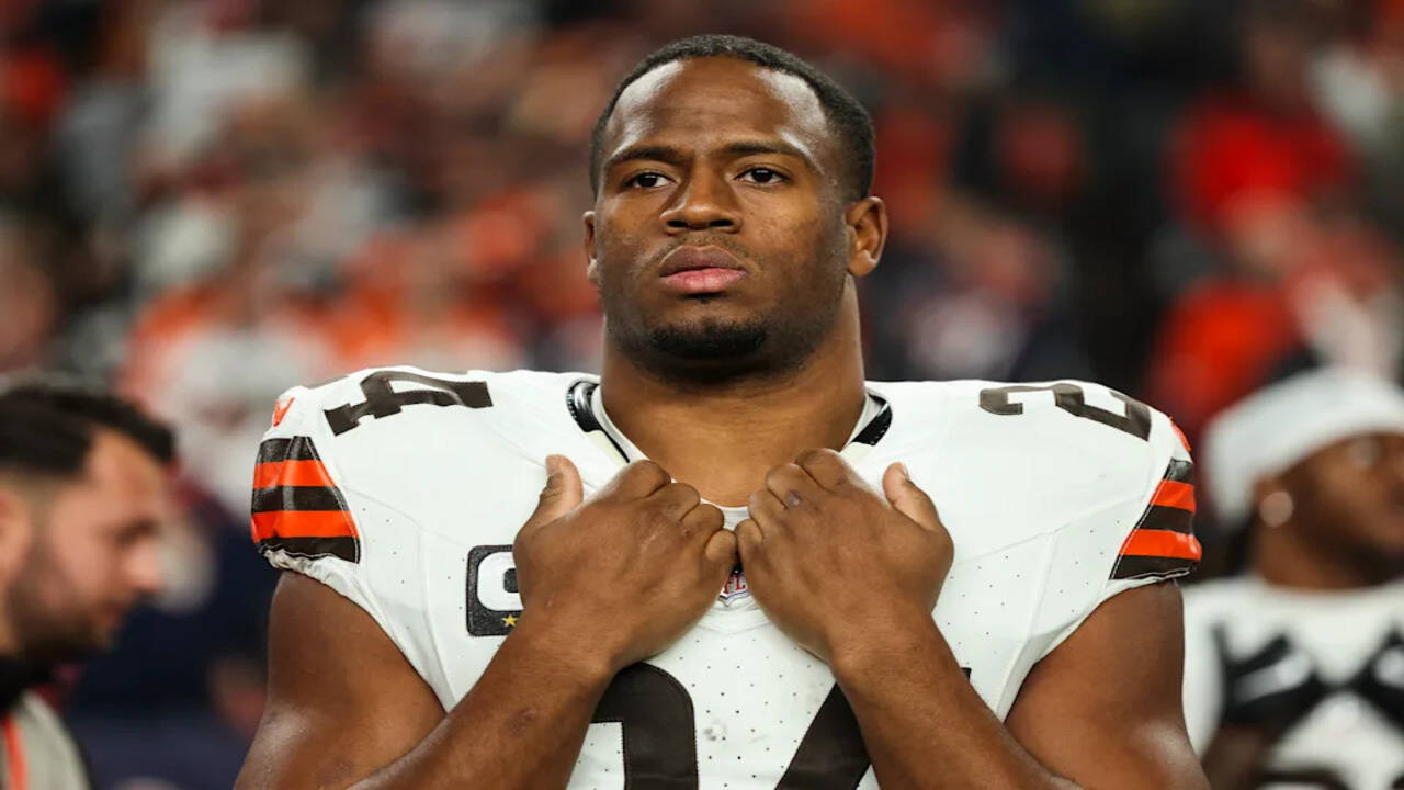 Nick Chubb signs with Texans, but Cleveland chapter might not be