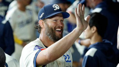  Dodgers ace Clayton Kershaw hilariously reacts to Giants' Rafael Devers trade