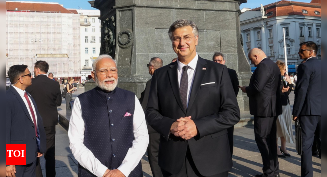 G7 Summit 2025 Live Updates: ‘Iran can never have nuclear weapon,’ G7 issues joint statement  timesofindia.indiatimes.com