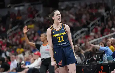 Caitlin Clark walked back into the game and what followed shocked everyone