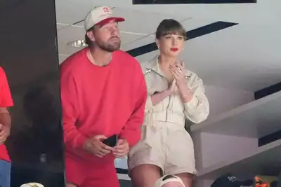 Taylor Swift flaunted a $6,900 Chanel bag along with Tiffany & Co. jewellery and Prada while cozying up to Travis Kelce at the Stanley Cup Finals