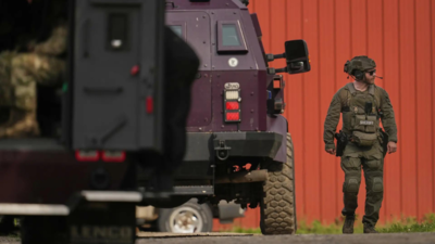 Lawmakers' shooter surrenders; his hit list had 70 names