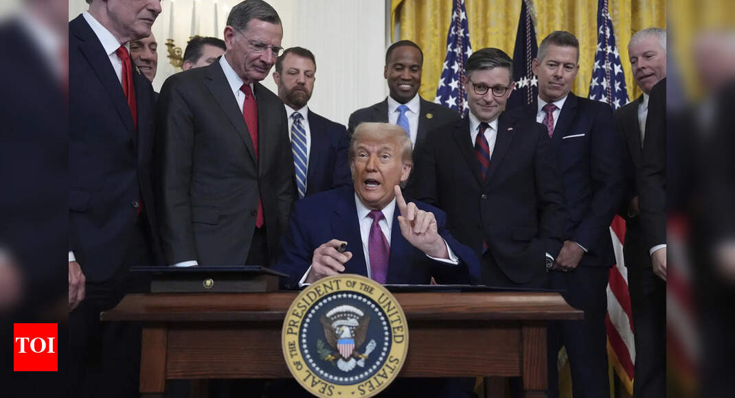 https://static.toiimg.com/thumb/msid-121899445,width-1070,height-580,imgsize-105974,resizemode-75,overlay-toi_sw,pt-32,y_pad-40/photo.jpg