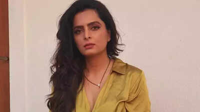 Kundali Bhagya actress Ruhi Chaturvedi shares unseen pictures of her newborn baby girl Dua; see post