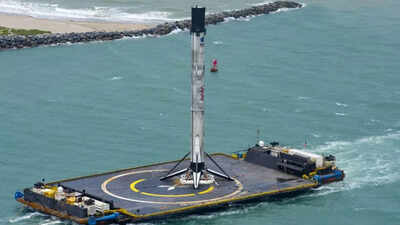  No, it's not a love song — it's Elon Musk's droneship that catches falling rockets