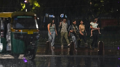 Delhi weather update: Heavy rain brings relief to Delhi-NCR; causes waterlogging, traffic jams, and flight diversions