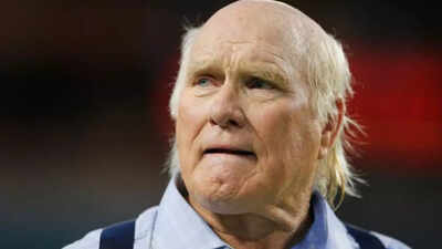 “This is ridiculous!!” Terry Bradshaw vents frustration after intense TSA screening at Missouri airport