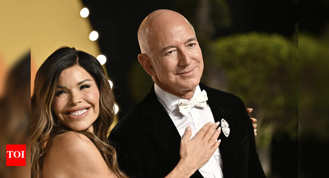 Jeff Bezos-Lauren Sanchez wedding: I am ashamed, we will have to ....; says Venice Mayor as protesters target Amazon founder's wedding