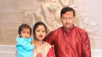 Uttarakhand chopper crash: Kind gesture saves couple from Kedarnath crash; let sick teen, grandmother board first
