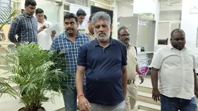 Ex-YSRCP MLA Chevireddy Bhaskar Reddy arrested in Bengaluru