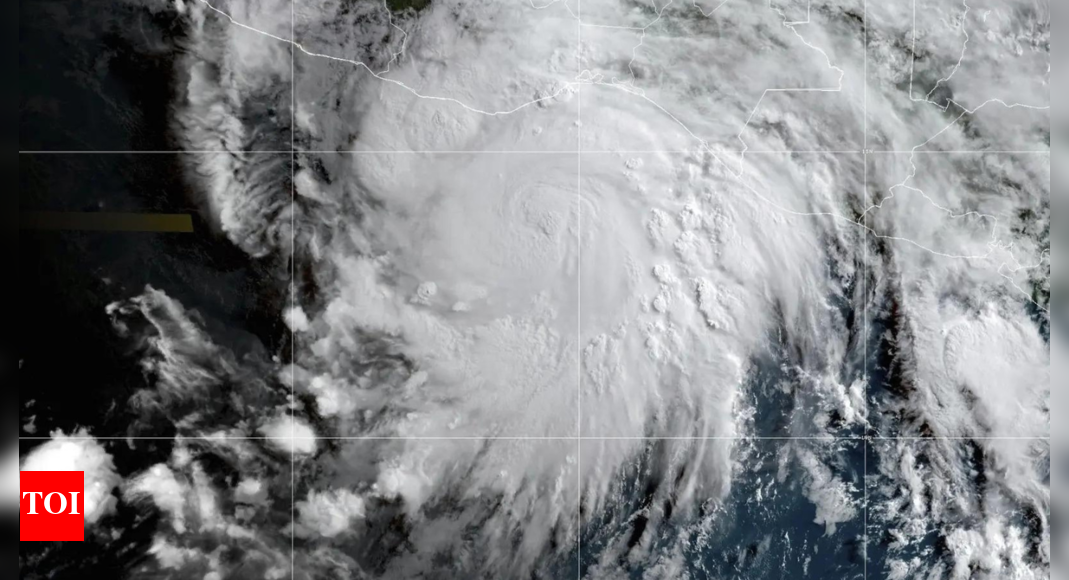 Hurricane Erick: Category 3 storm nears Mexico; southern states on high alert