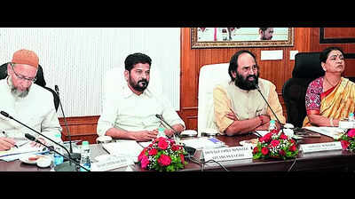 CM Revanth Reddy offers 1,580 tmcft deal to Andhra Pradesh, seeks NOC for Telangana projects; warns of legal fight over Godavari-Banakacherla (GB) link project