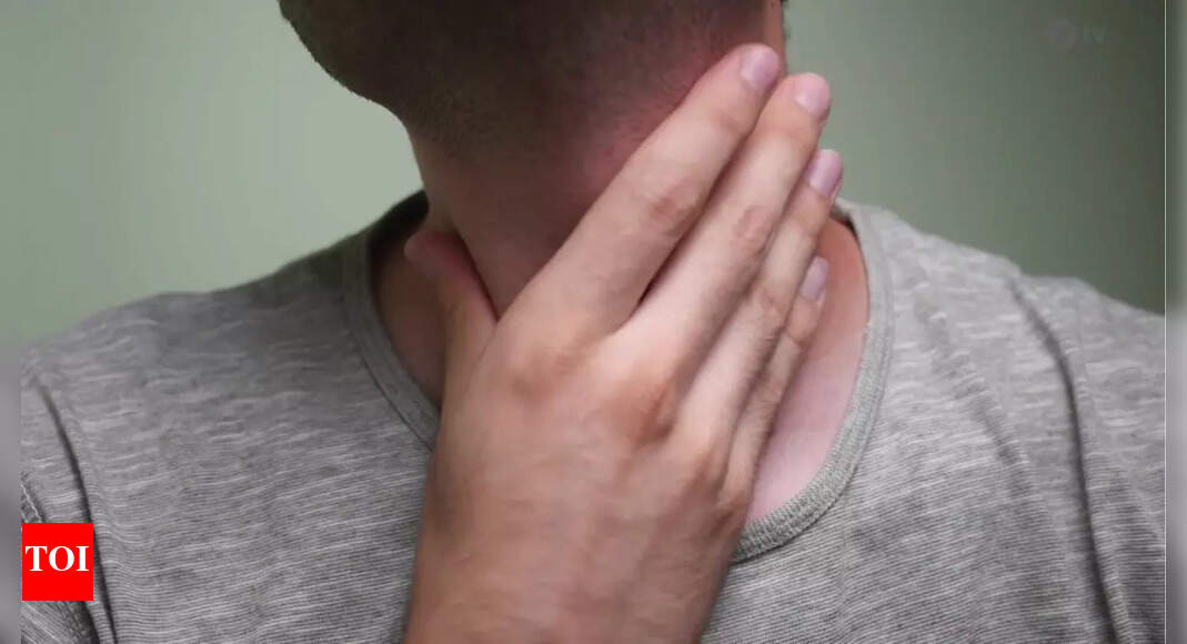 Coronavirus Symptoms: 'Razor blade' sore throat: New COVID symptom
