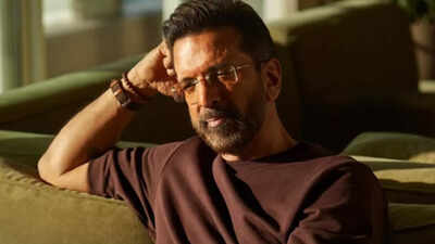 Jaaved Jaaferi gave the look of his character in 'Dhamaal'