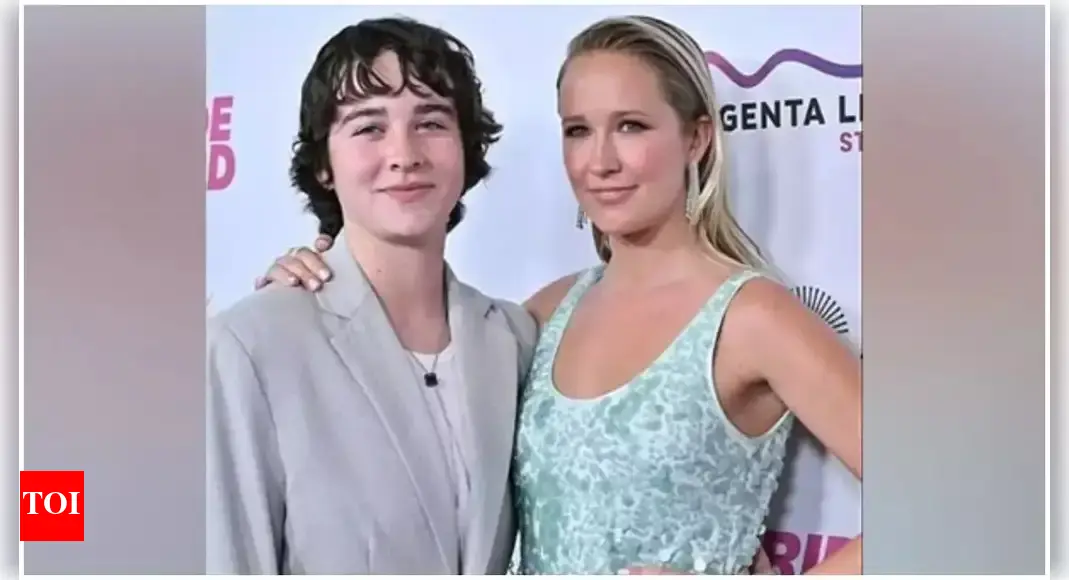 Anna Camp and girlfriend Jade Whipkey make red carpet debut