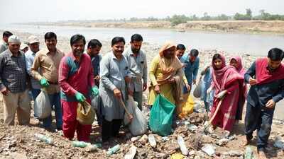 Plastic in Arsenic, Indus: Ladakh launched Army Squillian Cleaning Drive