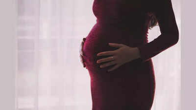  How wildfire smoke and heat stress impact birth outcomes