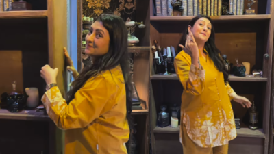  Juhi Parmar channels her inner Tulsi, as she gives a glimpse of her Dubai tour on the title track, says 'it gives all goosebumps'