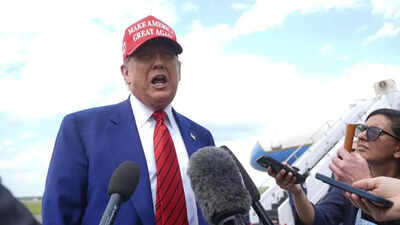 Donald Trump gives Iran 'maximum two weeks' for decision; rules out European mediation; says 'Europe can't help them'