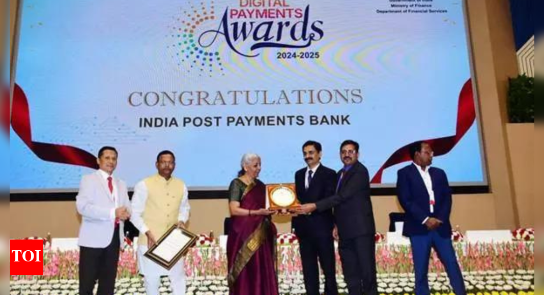 Digital push: India Post Payments Bank bags FinMin’s 2024‑25 Digital Payments Award; tops DFS index among payments banks