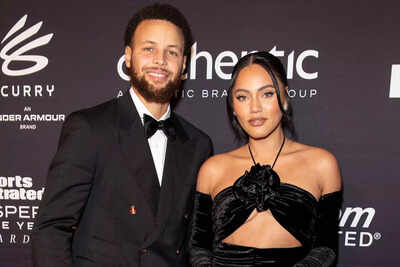 Ayesha Curry breaks stress with husband Stephen Curry during their vacation escapade
