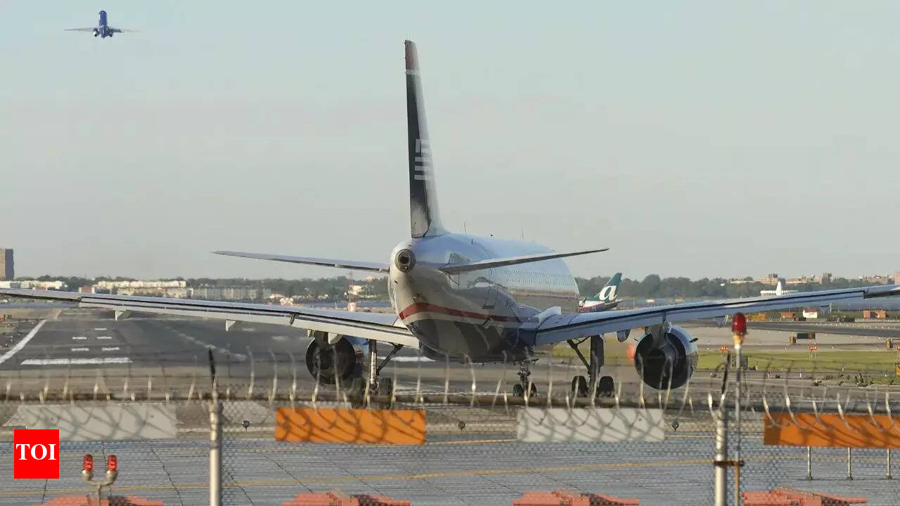 Florida air traffic controllers briefly lose radar: Here's what