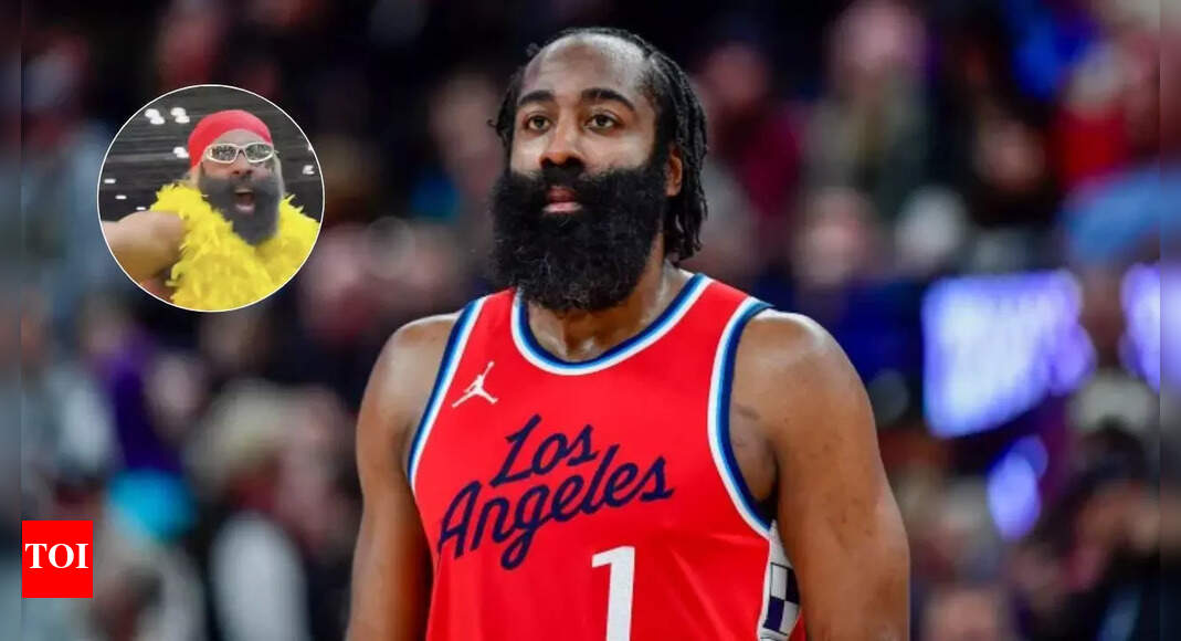 James Harden stuns fans by dressing as WWE legend Hulk Hogan at Fanatics Fest showdown | NBA News - Times of India