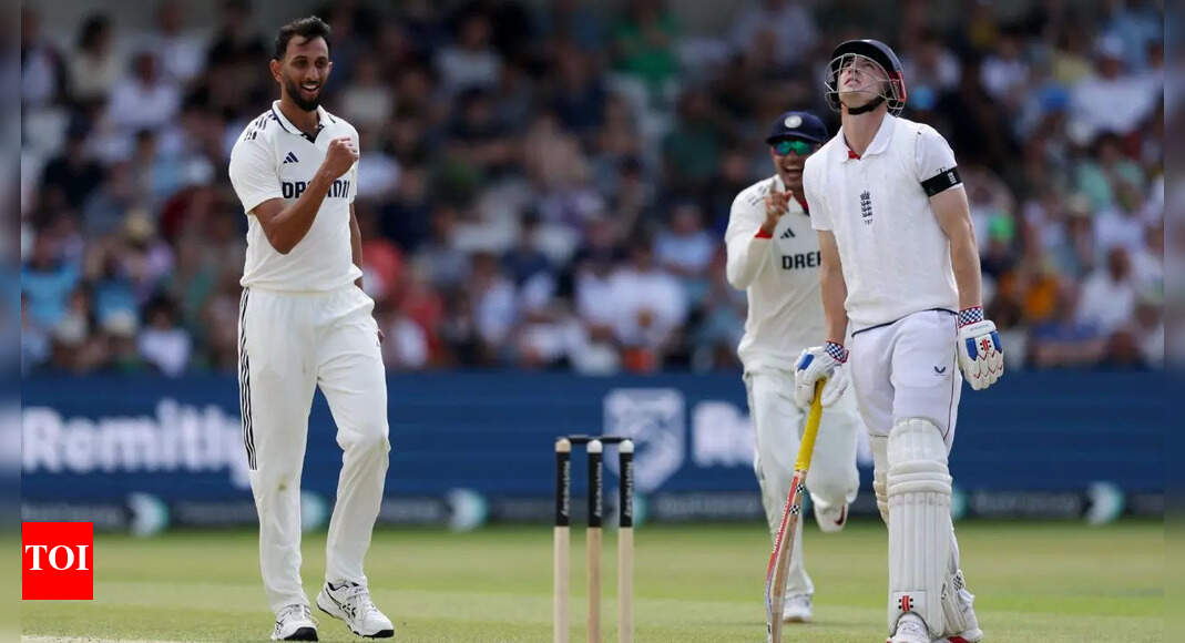 IND vs ENG Live, Day 3: Woakes-Carse put on 50-run stand; England seven down