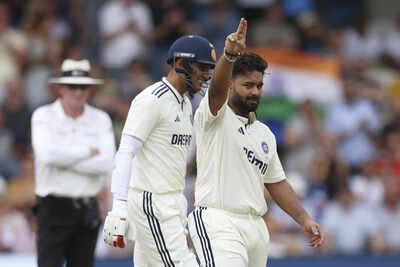 Ind vs Eng: 'முழங்கால் ஒரு குழப்பம், முகம் முழுவதும் வடுக்கள்' - முன்னாள் இந்திய பயிற்சியாளர் ரிஷாப் பந்த் கொடூரமான கார் காயத்தை நினைவு கூர்ந்தார்