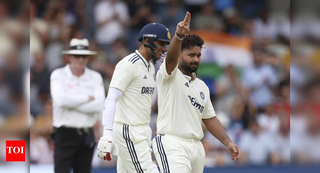 IND vs ENG: 'Knee in a mess...' - Former India coach recalls Pant's car accident