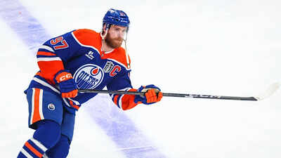  Connor McDavid’s Stanley Cup Final struggle may be pushing him toward change
