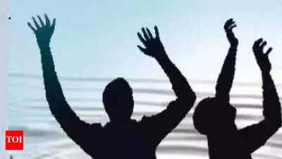  Girl slips and drowns, cousin dies trying to save her; family trip ends in heartbreak