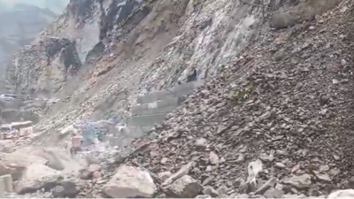 Uttarakhand landslide caught on camera: Rocks, mud collapse onto Badrinath highway during Char Dham Yatra; traffic hit